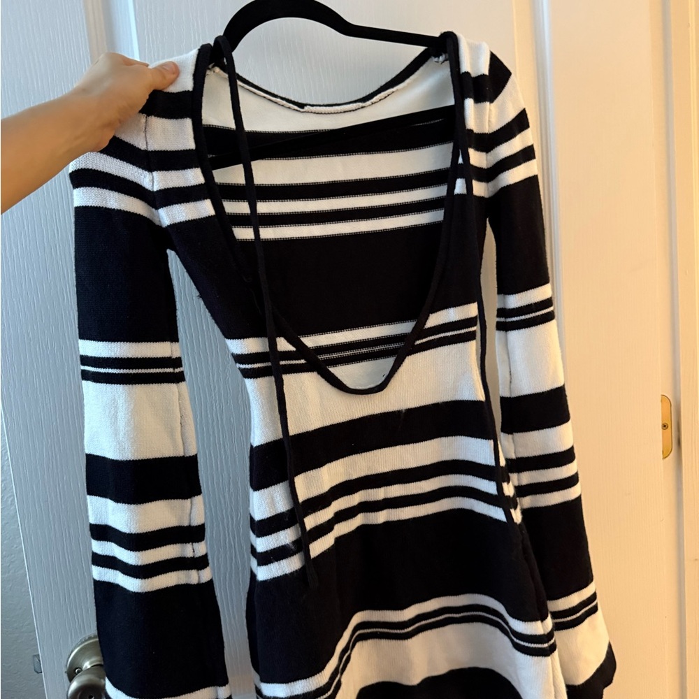 Dress - Picture 4 of 5